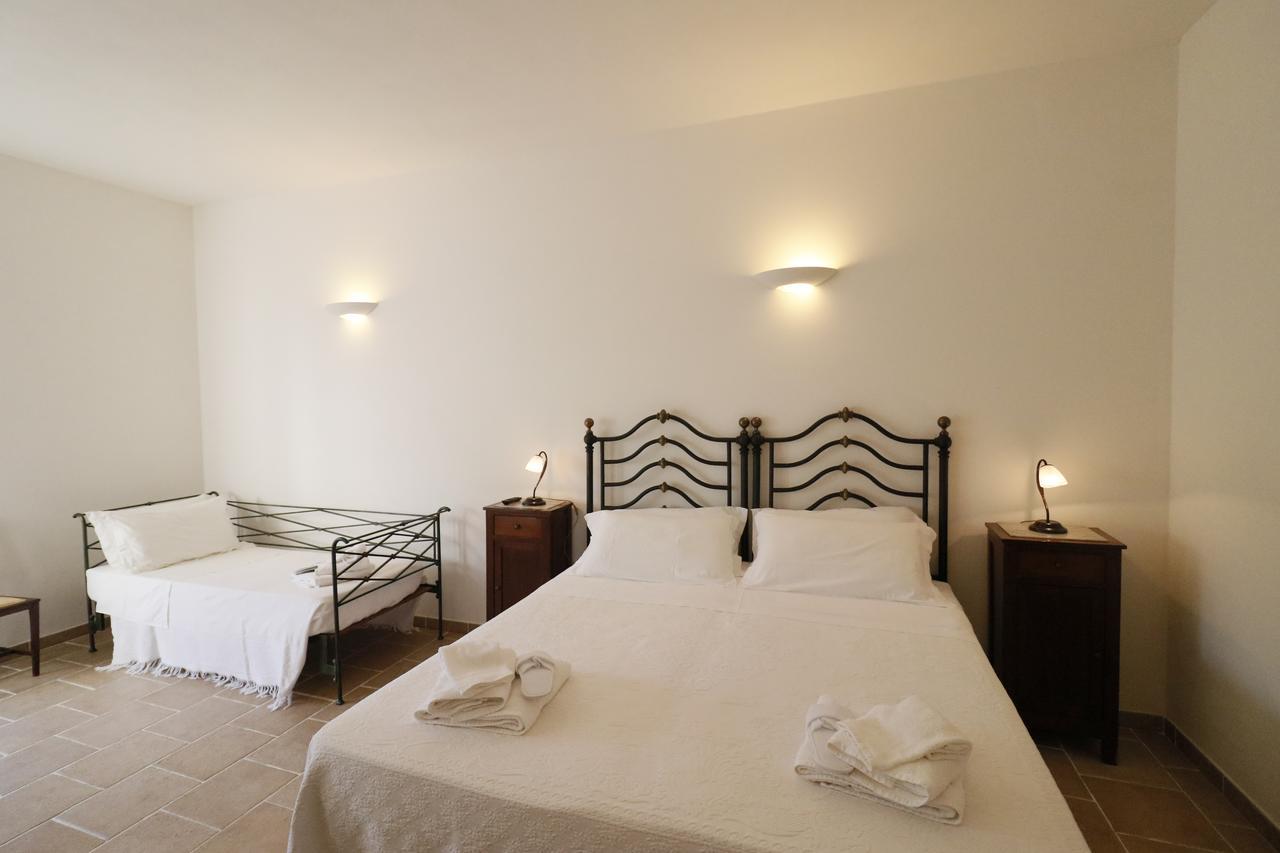 Masseria Carignani トゥーリエ エクステリア 写真