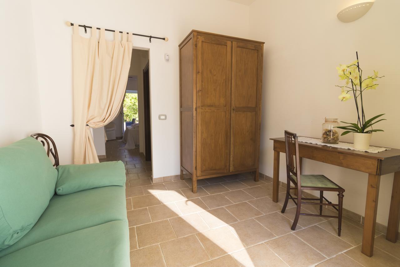 Masseria Carignani トゥーリエ エクステリア 写真